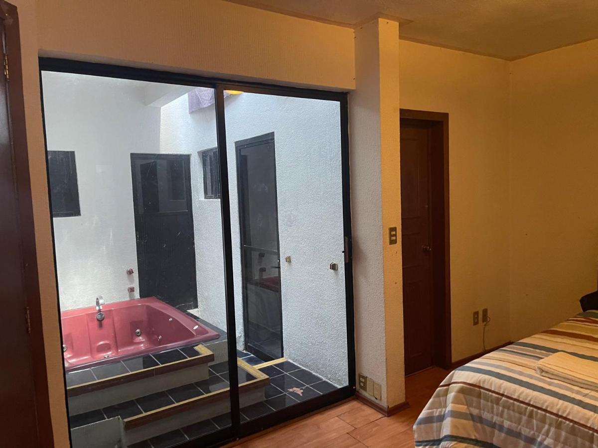 Guest house Comoda A 10 Min Del Centro Historico De Queretaro